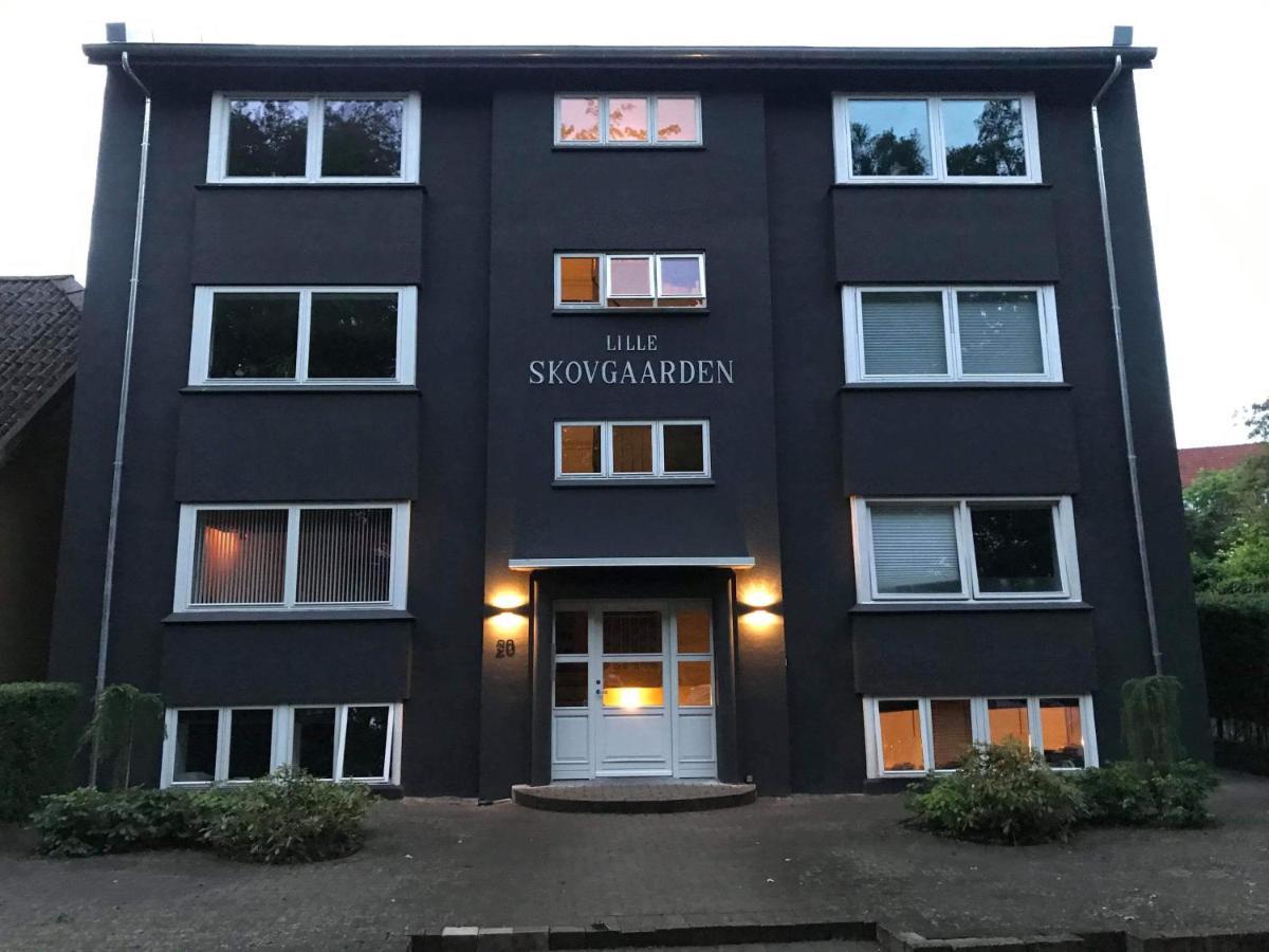 Lille Skovgaarden Aparthotel Randers Exterior photo